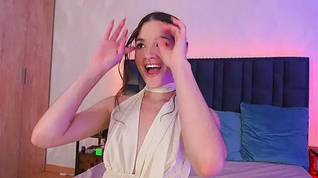 LucyFlame's Live XXX Chat