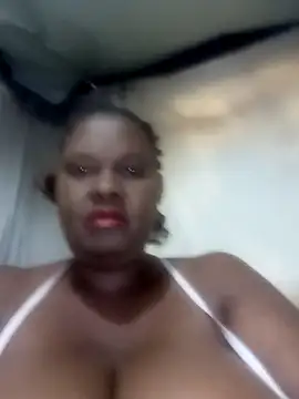 Afriqmom Adlı Modelin Canlı XXX Sohbeti