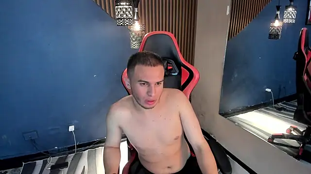 XXX chat uživo modela TomasDuquee