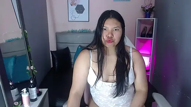 Chatroom XXX en direct de calma_ramseyrs707