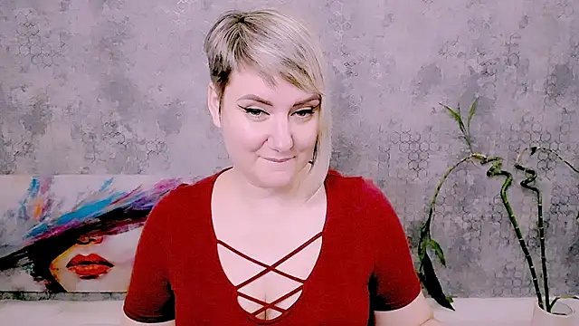 Djullia élő XXX-chatje
