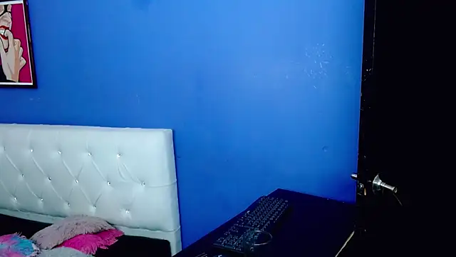 Angel_foxc13 Adlı Modelin Canlı XXX Sohbeti