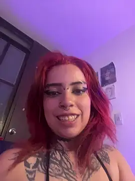 Chatroom XXX en direct de Ivy1111