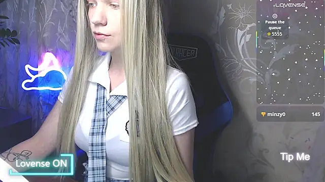 دردشة Shiny_Victoria الجنسية المباشرة