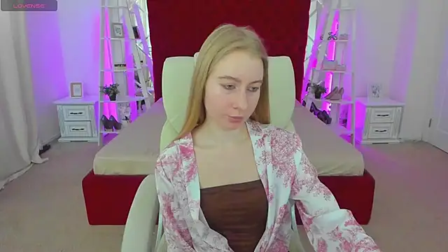 Alina_Blonde 라이브 XXX 채팅