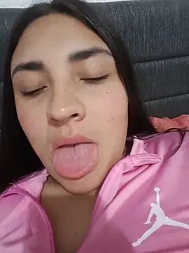 -brendda- – Naživo XXX chat