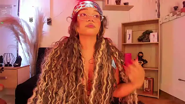 دردشة Tylla__ الجنسية المباشرة