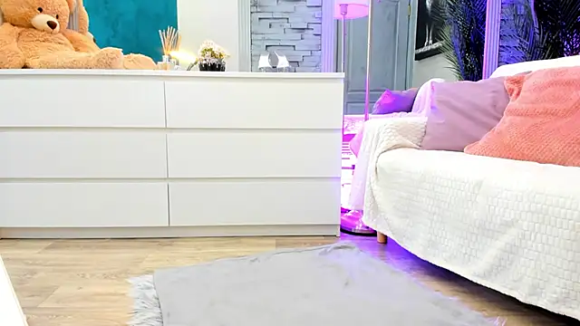 Reina_Cummings' Live XXX Chat