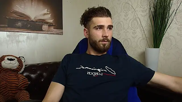 KyloEast – Naživo XXX chat