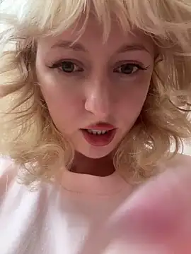 RonnieKiss Chat XXX live