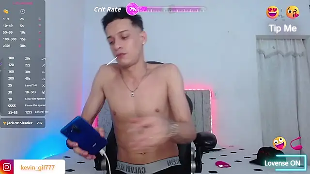 Czat XXX na żywo – KevinG_77