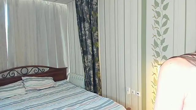 Chat +18 de JulissaLipoma ao vivo