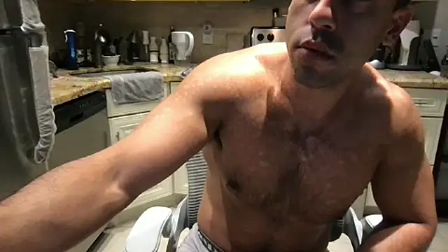 BigGuyMuscle Chat XXX live