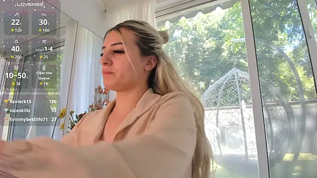 XXX chat uživo modela Ella_Vee