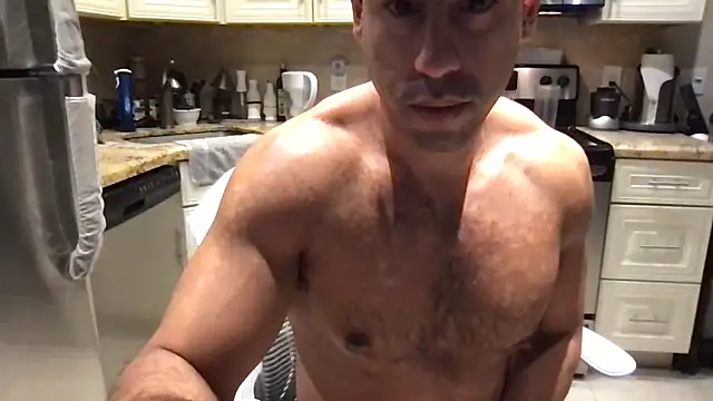 Czat XXX na żywo – BigGuyMuscle