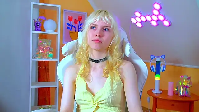 Chatroom XXX en direct de HannahHollis
