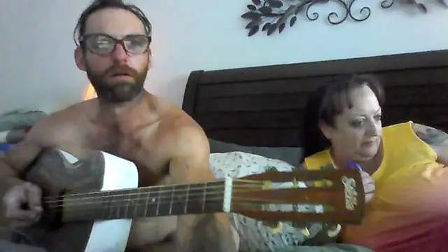 yourpersonalpeer1's Live XXX Chat