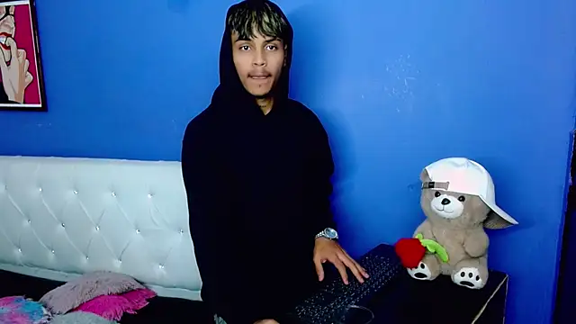 Angel_foxc13 Live XXX-Chat