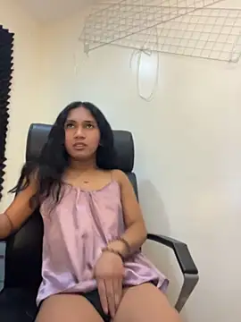 Chatroom XXX en direct de slutty_aki