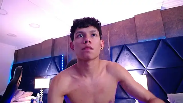 ThiagoFerrer_ live XXX chat