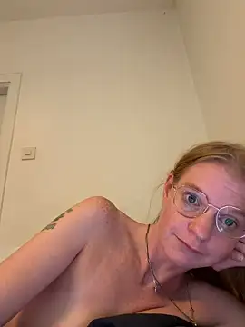jannis1992 – Naživo XXX chat