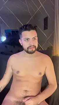 LuccaMallard 现场XXX聊天