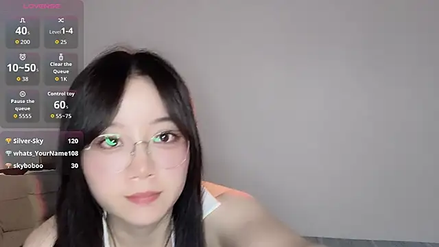 77-Vickyn Live XXX chat