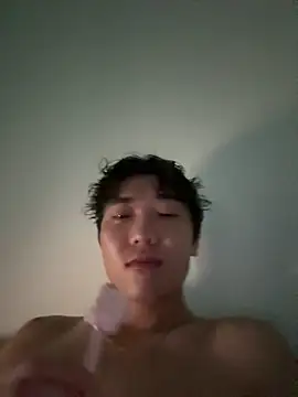 YourBadboy718 即時 XXX 聊天