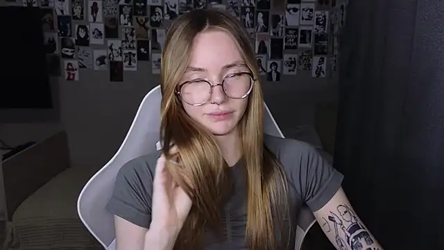 Chat XXX en directo de littlevildevil