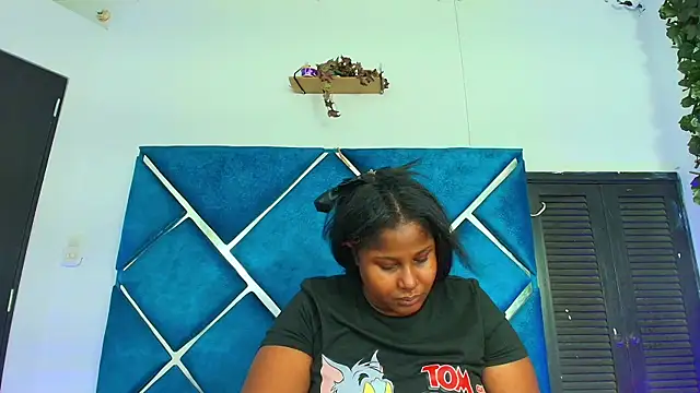 Chat XXX en directo de AlexaRousse4u