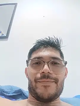 Chat +18 de ritzabeth_daniel ao vivo