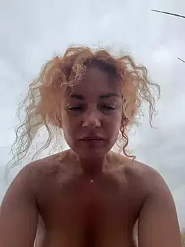 Reddgiirl 即時 XXX 聊天