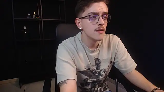 Chat XXX en directo de FelixStarkk