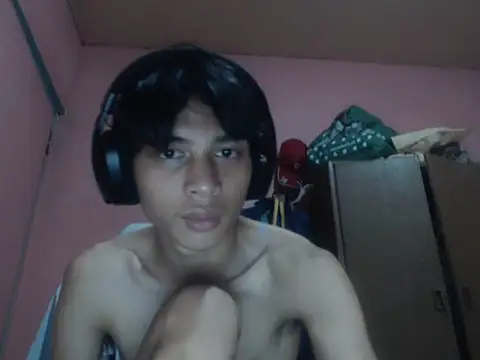 Kyoshi_19's Live XXX Chat