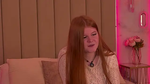 Scarlllet élő XXX-chatje