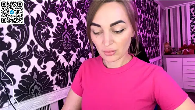 Czat XXX na żywo – Vellora_