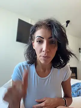 دردشة Yasmiinee الجنسية المباشرة