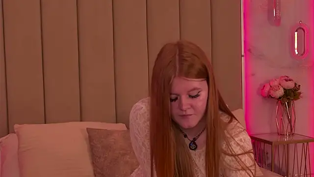 Scarlllet Live XXX-Chat