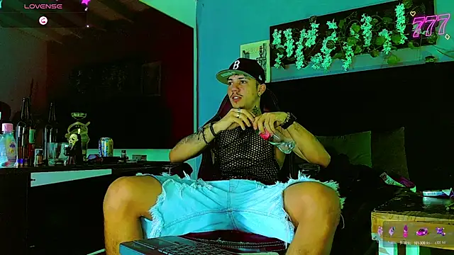 Chat XXX ao vivo de HannibalLester