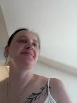 TomilaSi's Live XXX Chat