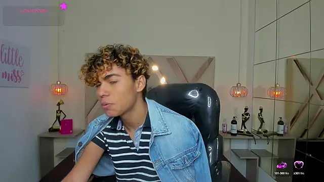 Anyelo_Twink's Live XXX Chat