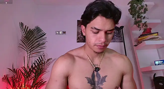XXX chat uživo modela andyypalmer_