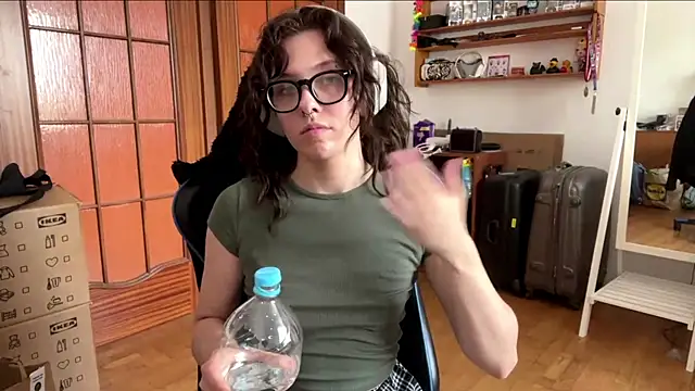 Chat XXX en directo de PillowPeachX