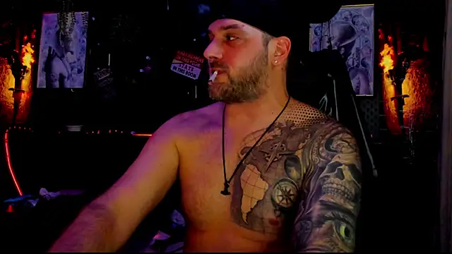 LexHardy – Naživo XXX chat