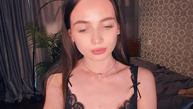 Živý XXX chat YvonneRobes