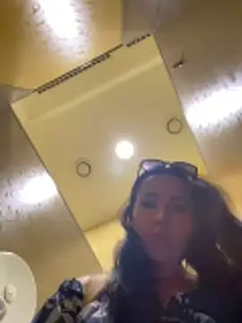 CrazzyChicks Chat XXX live