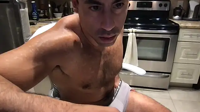BigGuyMuscle Chat XXX in diretta