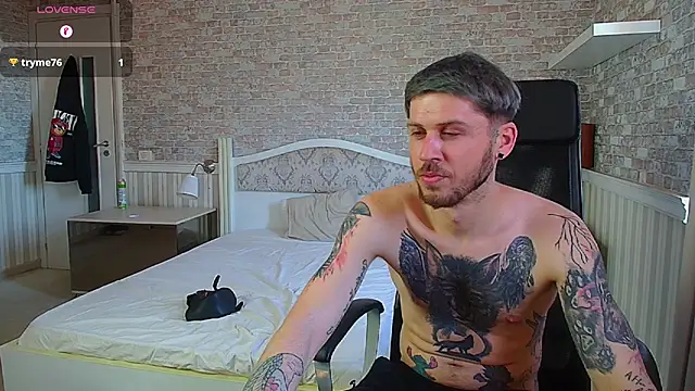 XXX chat uživo modela JonahShaw