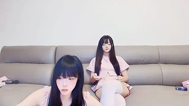 צ'אט XXX בשידור חי של guoguo-888