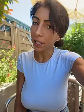Chat XXX Live Yasmiinee